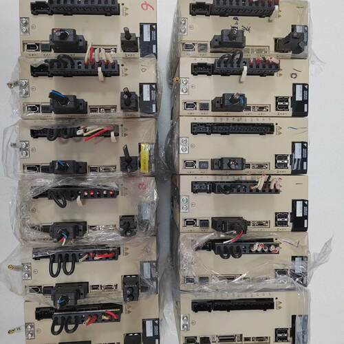 溢价-SGDV-5R5A11A，安川5系伺服驱动器750w，