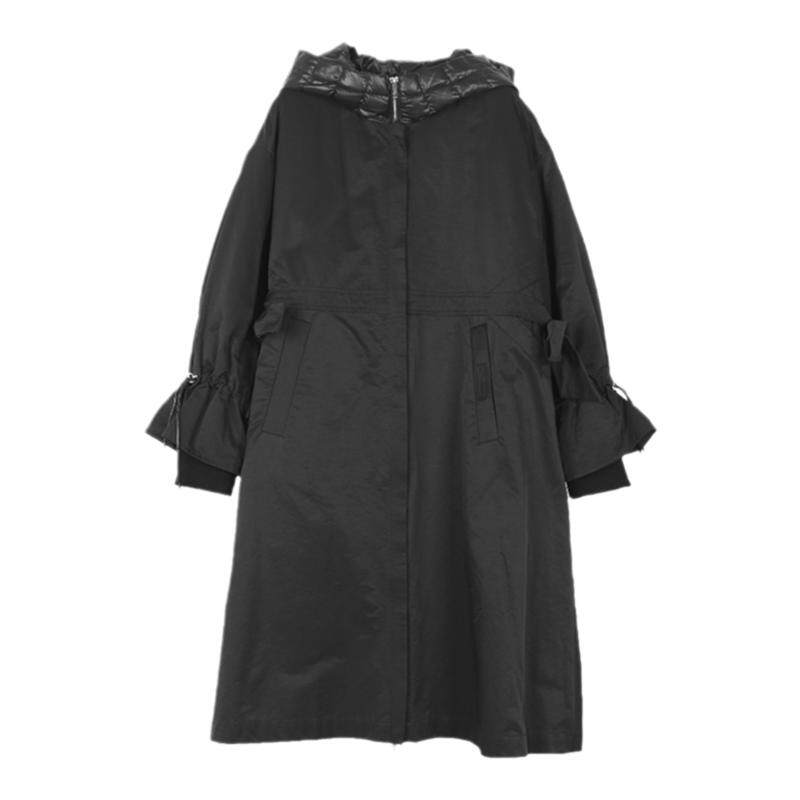 黑色羽绒服外套Lapargay