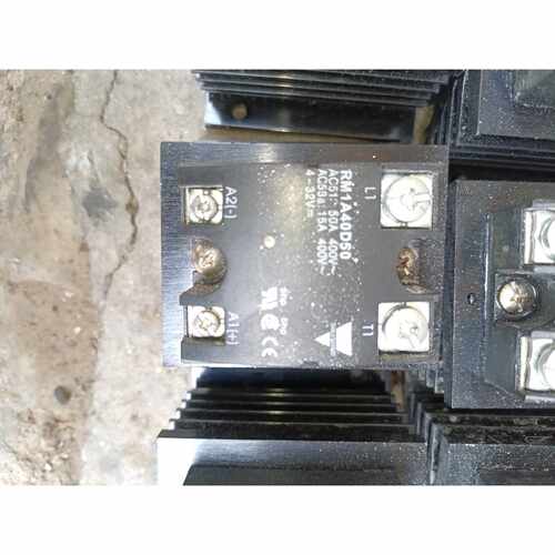 下单前咨询RM1A40D50固态继电器15个带铝座打包出