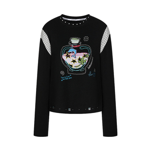 BETWEENAND 秋季waji短款海豚幸运瓶拼接烫钻正肩黑色长袖T恤女