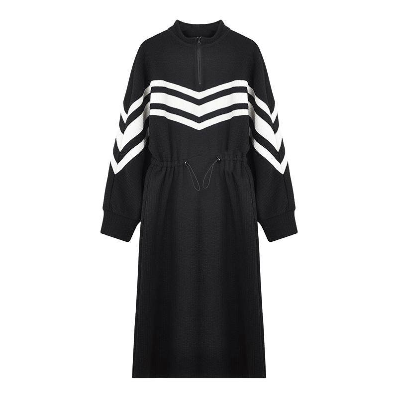 秋水伊人休闲连衣裙女百搭裙子2026春季新款女装通勤风显瘦卫衣裙