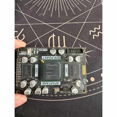 议价芯片XC6SLX45TFGG484带板3个标价单个维修