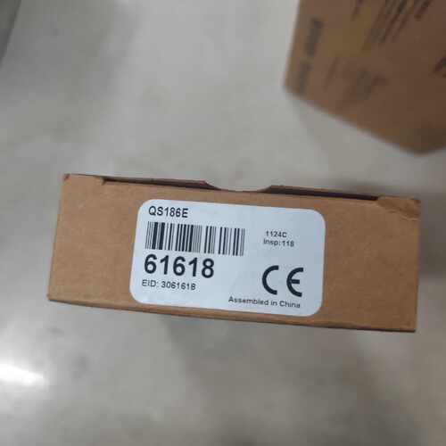 邦纳QS186E光电开关61618实物图