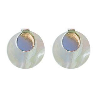 圆形贝壳银色耳钉小众设计高级感极简气质通勤百搭耳环925银针