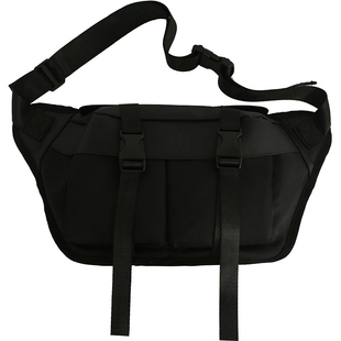 胸包女ins潮大容量斜挎包男腰包运动黑色包包工装包机能风单肩包