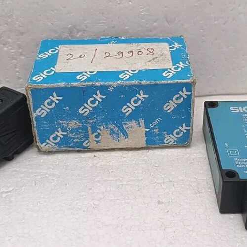 SICK SENSOR WE27-2F730 2 017 895 -NIB FREE DELIVERY