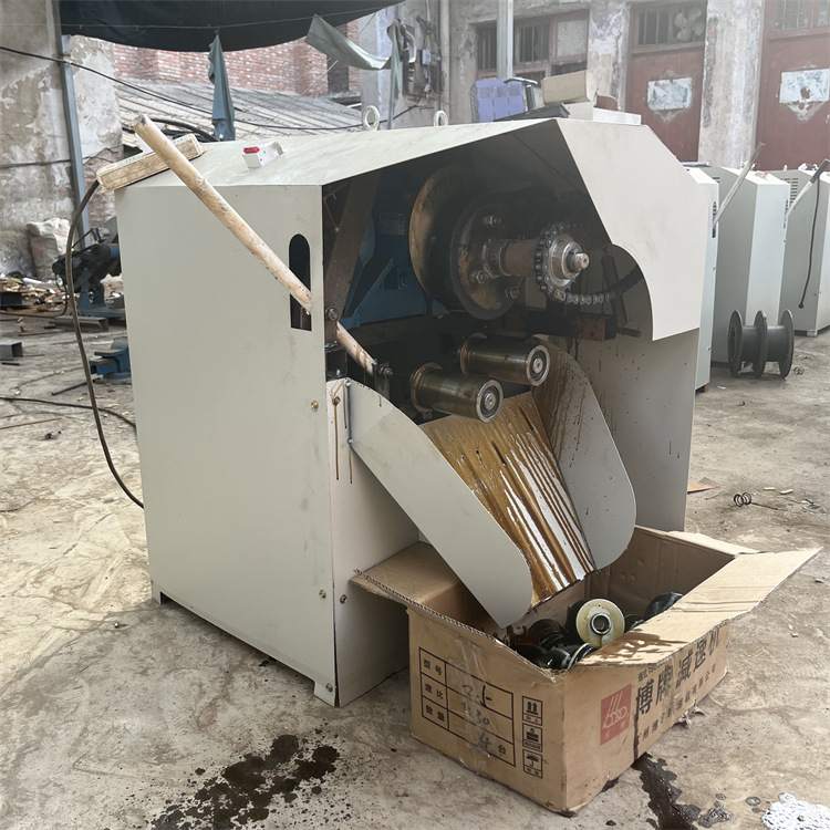 机油滤芯拆解机 废弃滤芯切割机 机油滤芯纸铁分离设备 免费试机