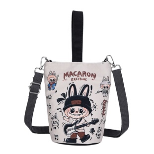 水桶包拉布labubu斜挎包卡通女学生帆布包外出可爱手提便携手机包