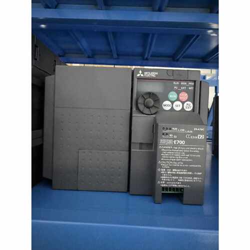 变频器 FR-E700系列，带FR-A7NC通讯卡，38议价
