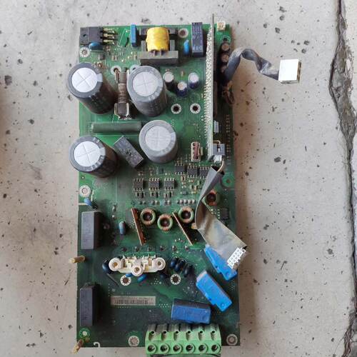 溢价-RASI-01C 变频器aCS800驱动板带模块7MB