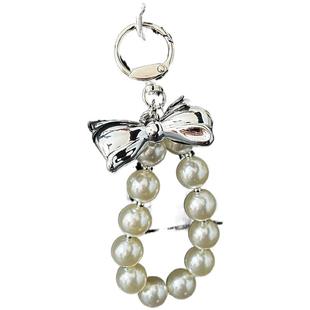 高质感珍珠手机链挂件通用汽车后视镜钥匙扣挂件银色蝴蝶结爱心手链手腕串珠链条短款相机耳机u盘包包挂链壳