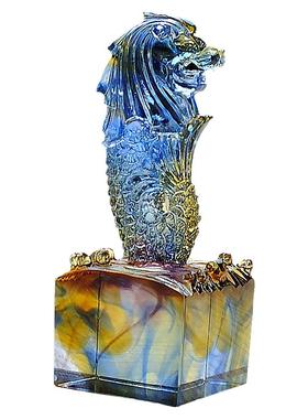 新加坡鱼尾狮送客户琉璃纪念品