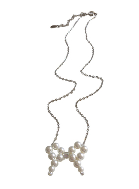 少女白月光温柔珍珠色蝴蝶结项链