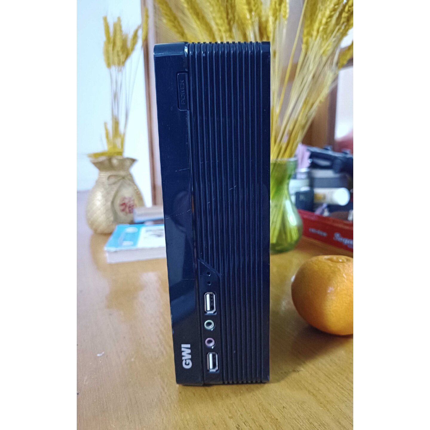 议价D525主机主频双核心四线程16G固态硬盘2G内存默认预可维修
