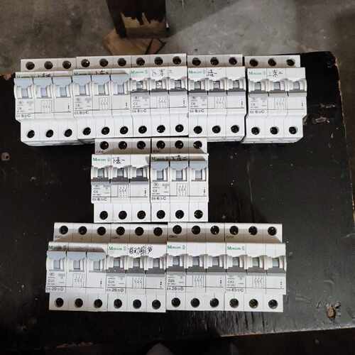 〔议价-可维修〕金钟默勒断路器E6-63/3/D D63一只 全新均有货
