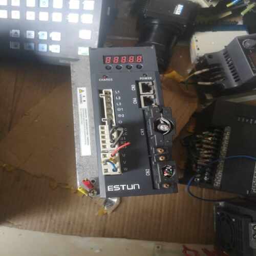 询议价设备配件ESTUN驱动器PNET-10AMC1KW实物