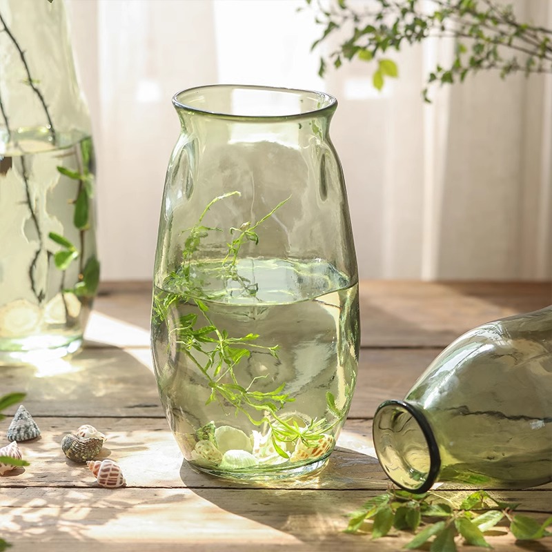 绿色不规则锤纹玻璃花瓶设计感文艺复古餐桌水养鲜花透明插花花器