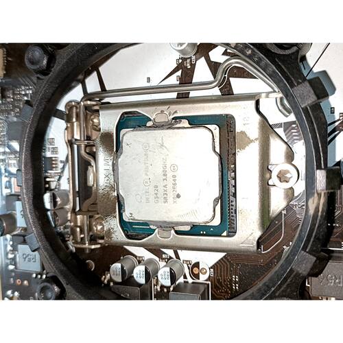 议价铭瑄H310CM-VH主板，带G5420 CPU，配有风扇，