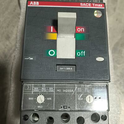 询价- SACE 断路器 In 250A 实物图拍摄