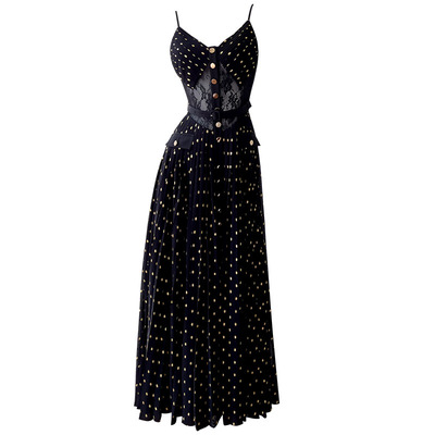 衣阁里拉2025夏季新品黑色抹胸吊带V领收腰显瘦长款连衣裙女