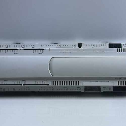 CAREL PCO2 / {PCO2000AM0} CONTROLLER