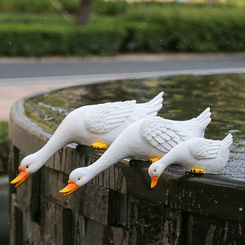 创意仿真动物大号喝水鸭子摆件户外庭院假山水景鱼池装饰造景布置
