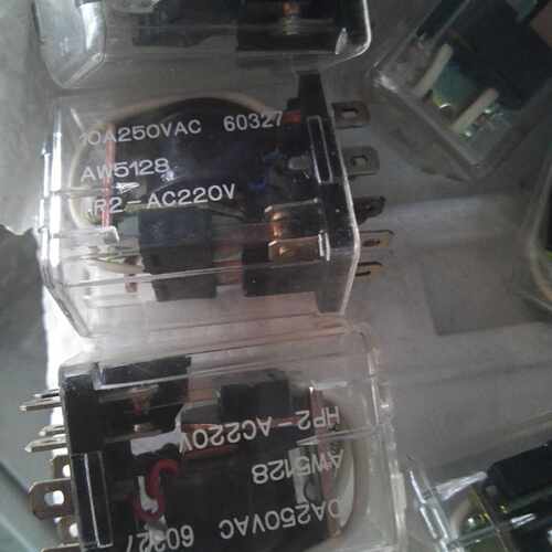 议价原装进口松下继电器 AW5128 HP2-AC200V