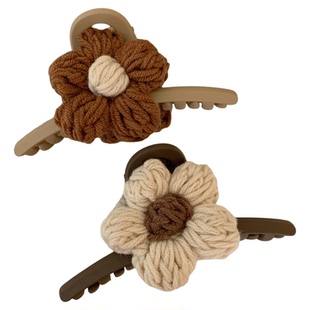 咖色针织抓夹ins风鲨鱼夹后脑勺气质高级感夹子头饰毛线花朵发夹