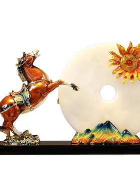 马到成功珐琅彩轻奢桌面祝福摆件