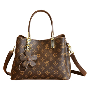 真皮女包2025新款高级感中年女士妈妈包戴妃包手提大容量斜挎包