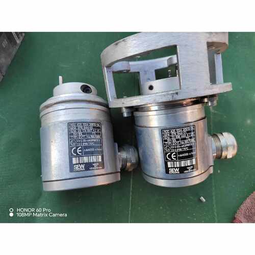 议价SEW编码器ROD426102430B101A型号可维修