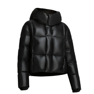 拉夏贝尔羽绒服女2025高克重短款连帽时尚百搭休闲95绒加厚外套