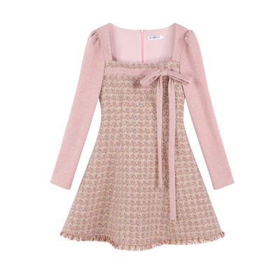 方领粉色小香风连衣裙女小个子