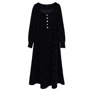 新年红色亮闪闪显瘦轻奢高级感方领显瘦大码女装丝绒赫本连衣裙