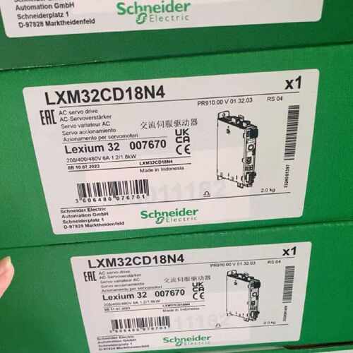 议价施耐德LXM32CD18N4伺服 LXM32C 驱动器 18A RMS 峰值电流3相