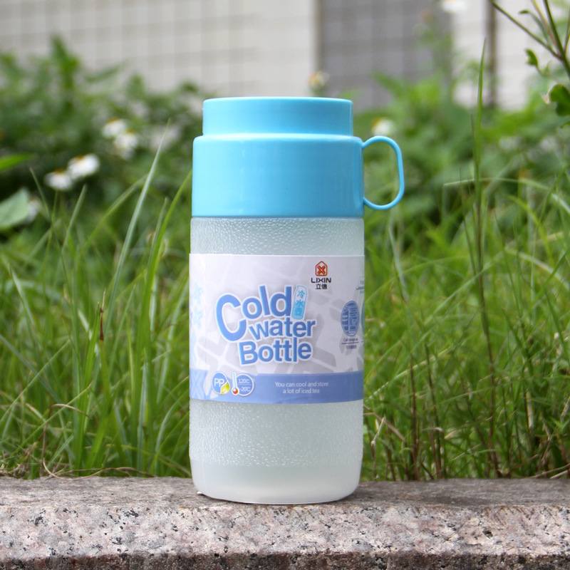 幼儿园防漏耐摔塑料水杯宝宝男女吸管杯杯子运动儿童水壶便携学生