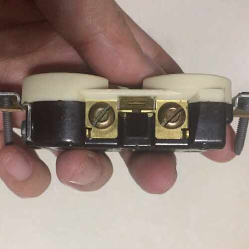 【议价-可维修】LEVITON立维腾 古董宽金属底板发烧插座 工控备件