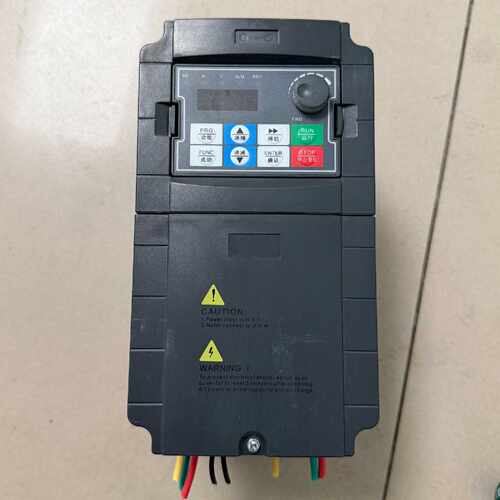 江苏一诺ZD740VEE1变频器4KW380V