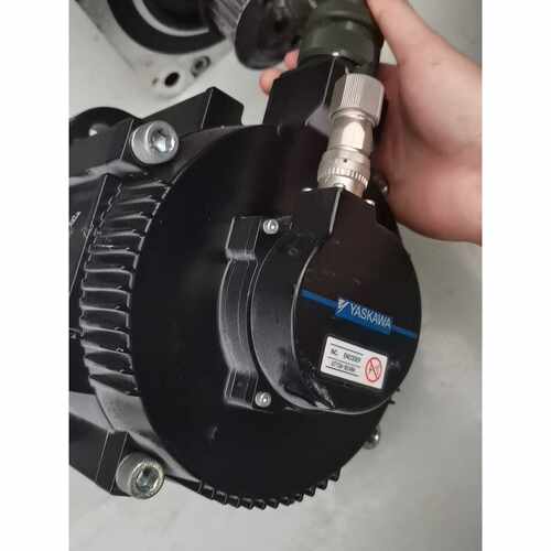 议价安川伺服电机SGM7G30AFC61三相交流电驱动22维修