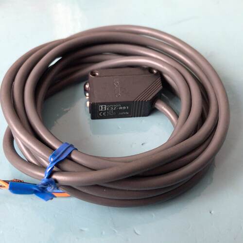 【议价-可维修】  E3Z-T91-D E3Z-R61H-S0-SRW-P2 工控备件  /均