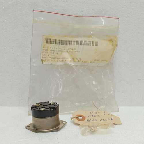 HUBBELL HBL4716 CMP-713-11 TWIST-LOCK 15A 125V FLANGED INLET