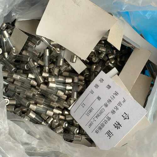 全新保险管，F6AL250V，具体多少个，没有数。适合各种电