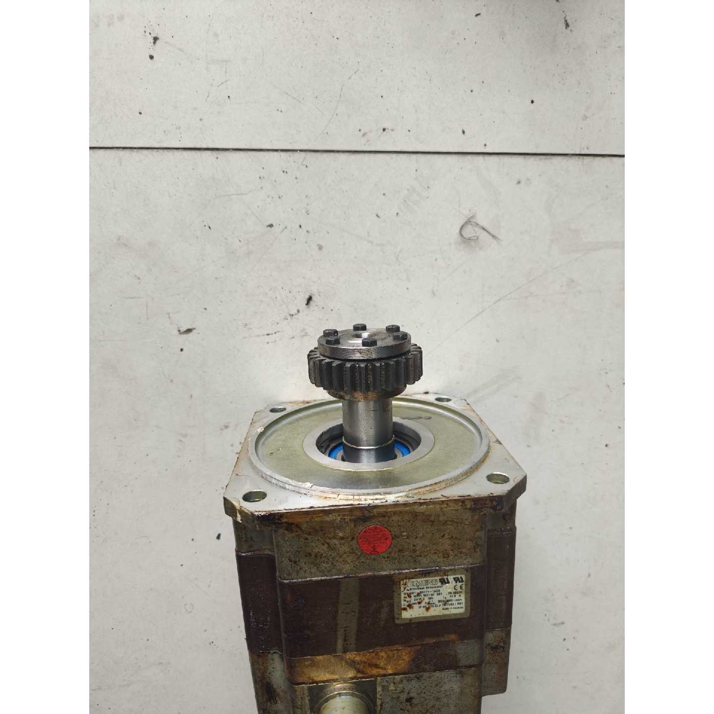 议价西门子伺服电机1FK6101-8AF71-1AG0
