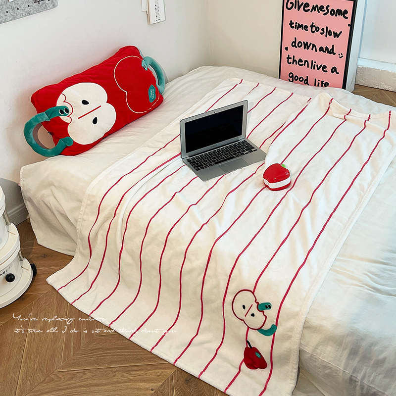 抱枕被毯子二合一夏季空调毯床上用午睡沙发床头靠垫被子两用毛毯