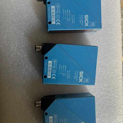 溢价-SICK WL24-2B430   镜面反射型光电传感器，