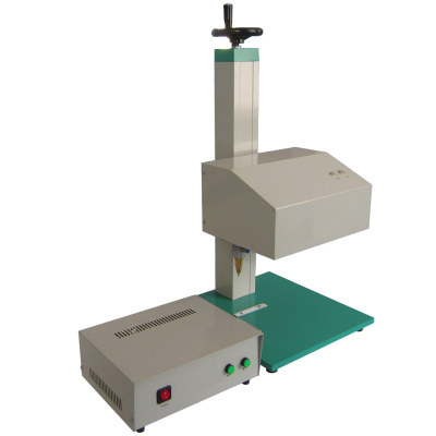 气动电动激光铭牌台式打标机