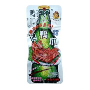 鸭子飞了泡鸭爪福建龙岩土楼风味