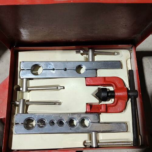 溢价-紫铜管扩口器套装，适用3-20mm铜管，带红色铁盒，工具齐全