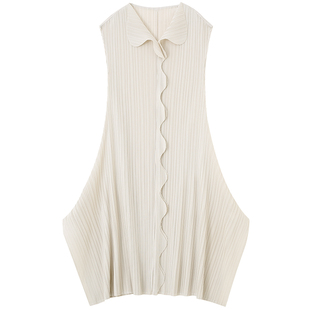 白水女连衣裙长裙显瘦显高气质性感波浪形2026年流行爆款褶皱裙子