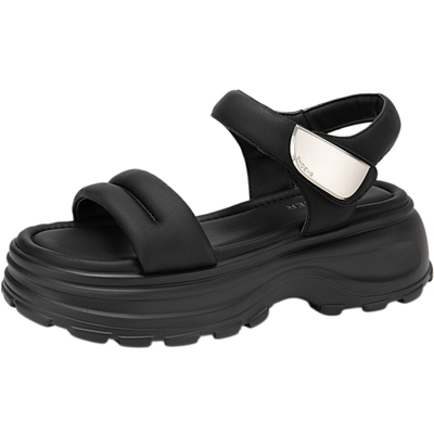 千百度厚底魔术贴休闲凉鞋女款夏季气质增高度假舒适海边凉鞋百搭